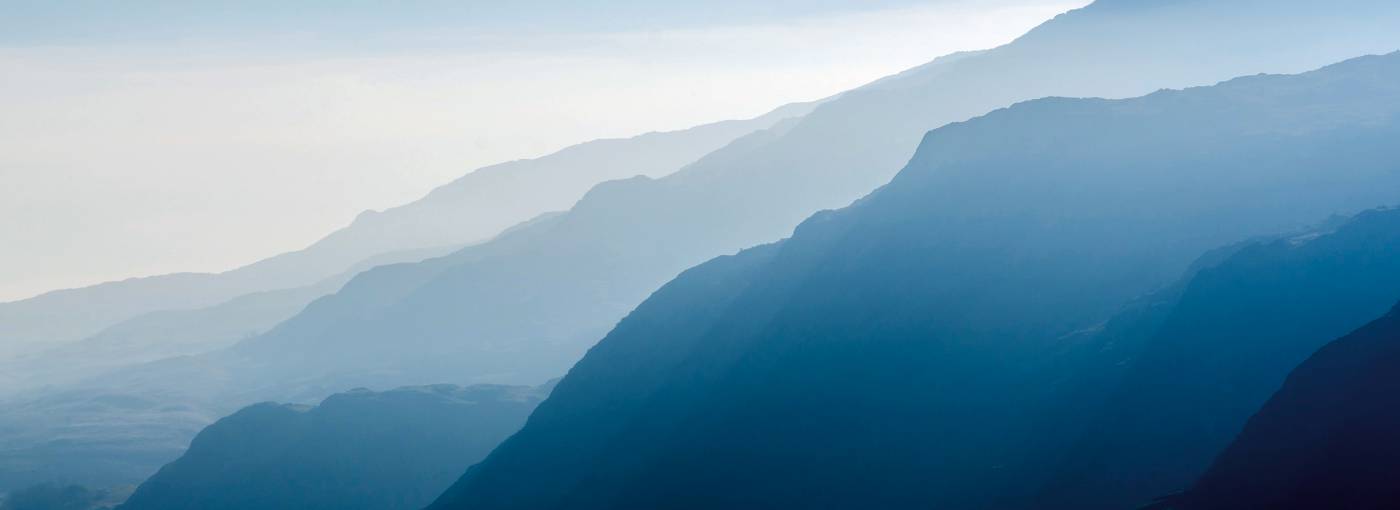 Berge im Allgäu im Nebel