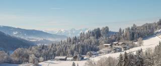 MONDI Resort Oberstaufen in Winter Berglandschaft