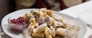 Kaiserschmarren mit Preiselbeerenmarmelade